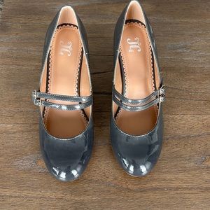 TG brand new grey patent leather shoes